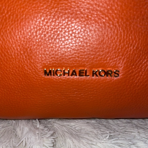 Michael Kors Large Weston Tassel Shoulder Bag - Picture 5 of 8
